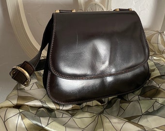 Glossy brown leather handbag 1970s