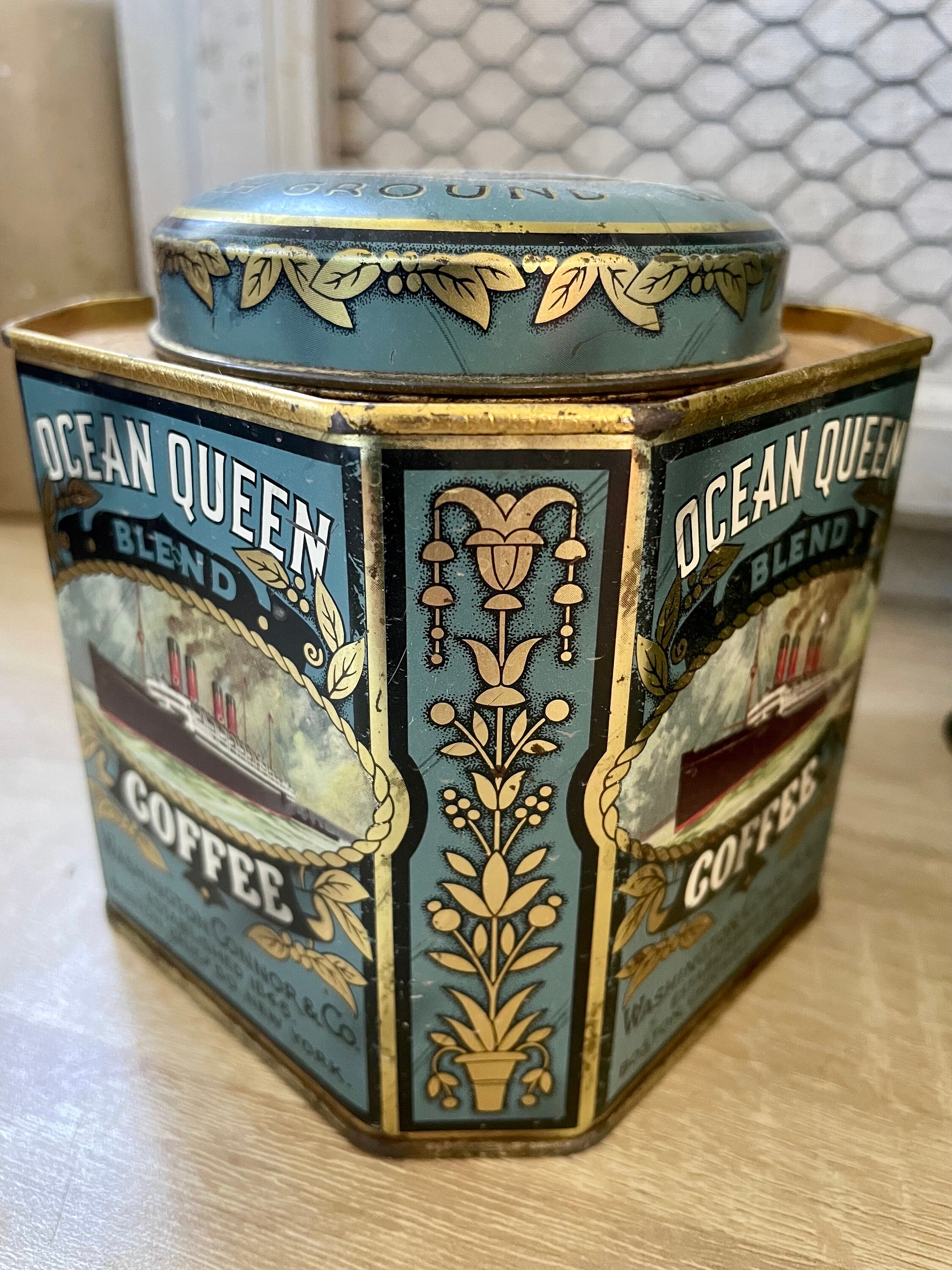 Two Tin Boxes Decorated With Vintage Boats - Etsy Finland