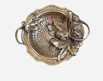 Old “basket” pocket in Art Nouveau gilded bronze