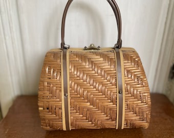 Vintage-Handtasche aus gewebtem Rattan