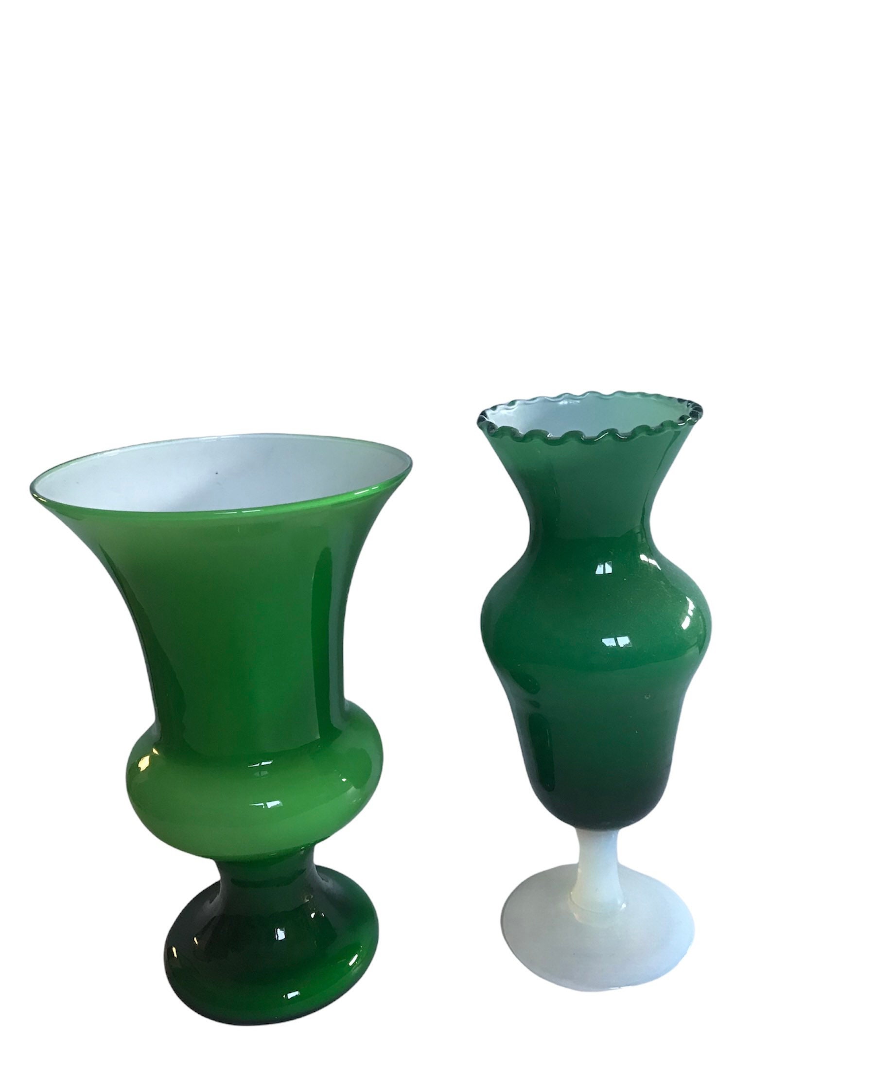 duo D'anciens Vases En