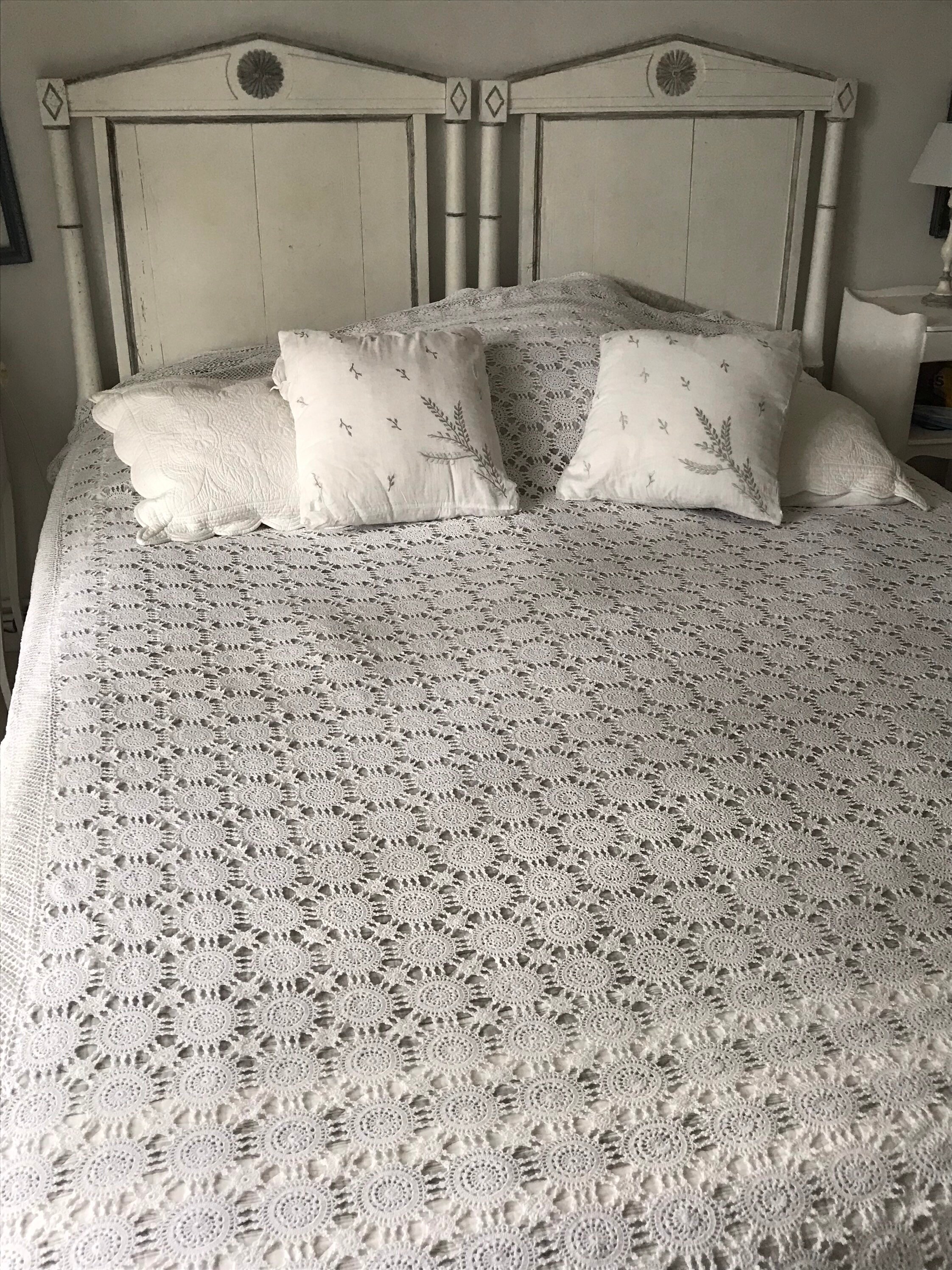 Ancien Grand Couvre-Lit Au Crochet