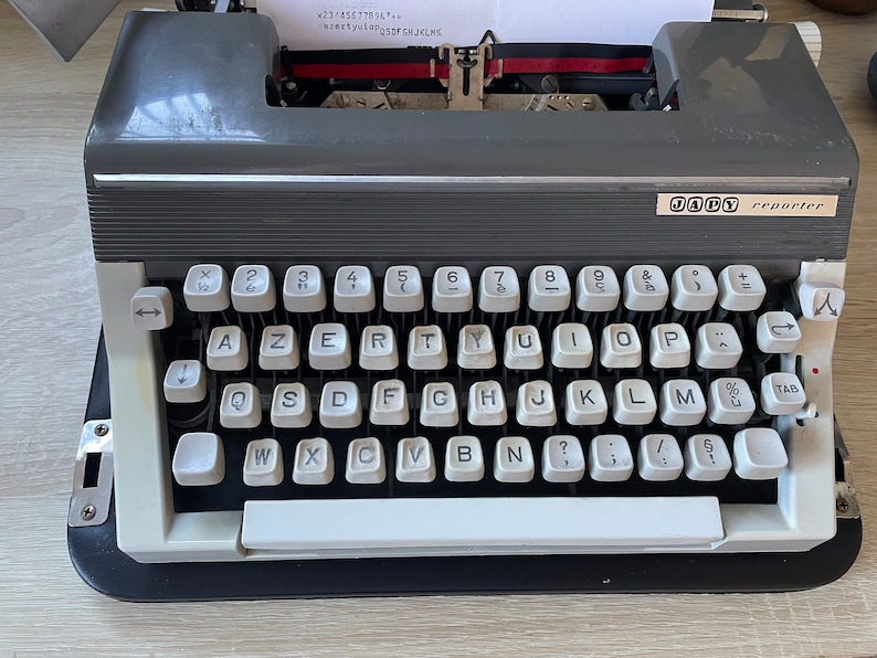 Vintage JAPY Reporter Typewriter - Etsy