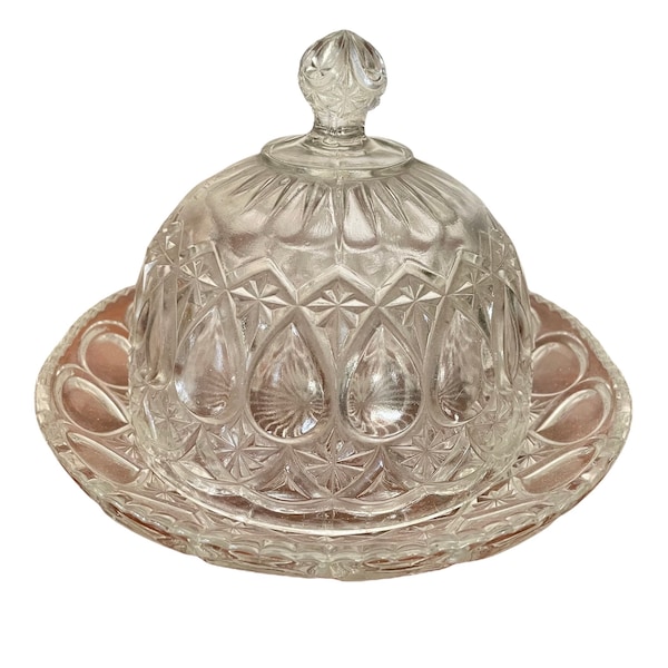 Ancien plat à cloche en verre pressé