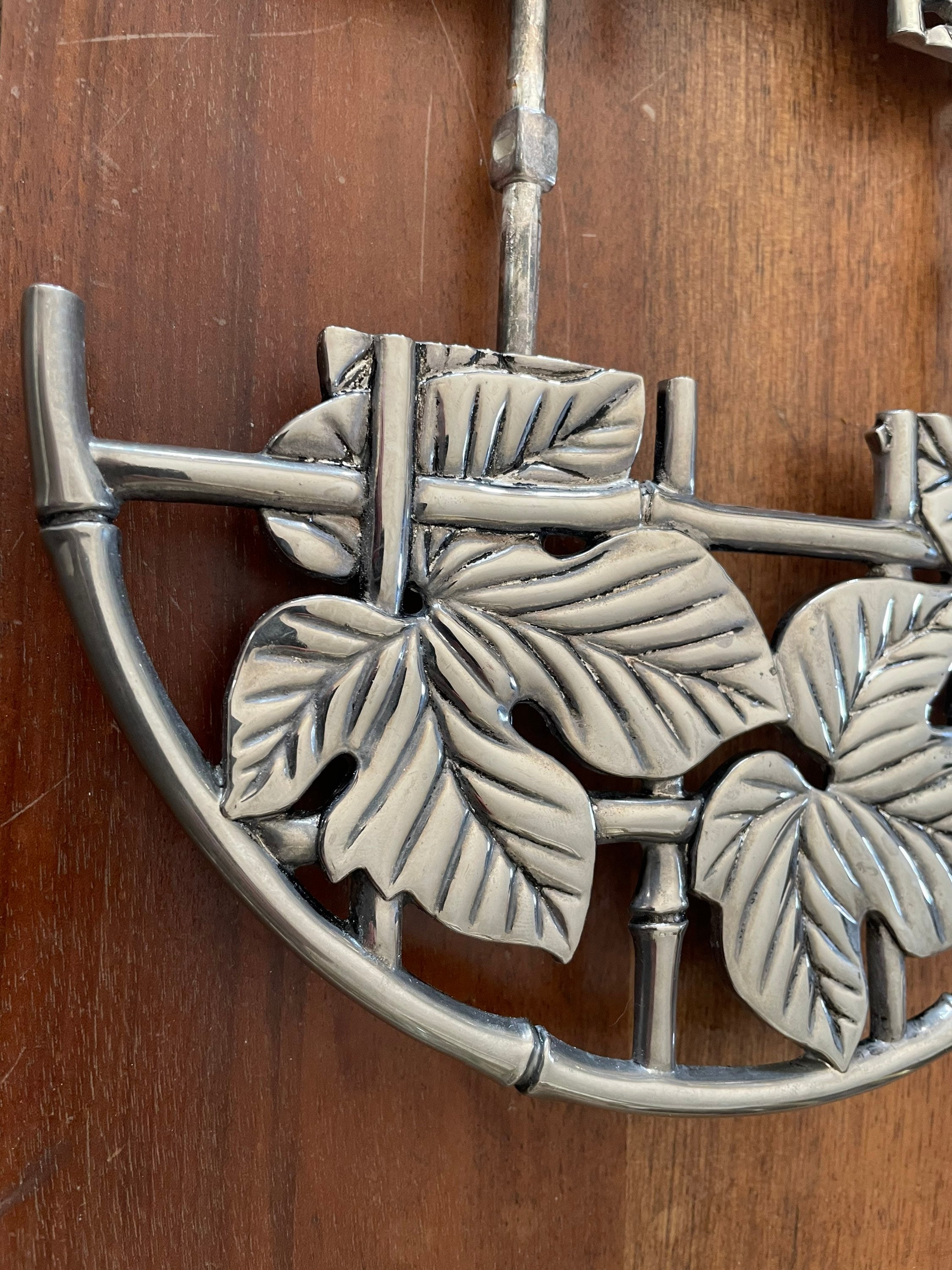 Dessous de plat en bois en métal - France