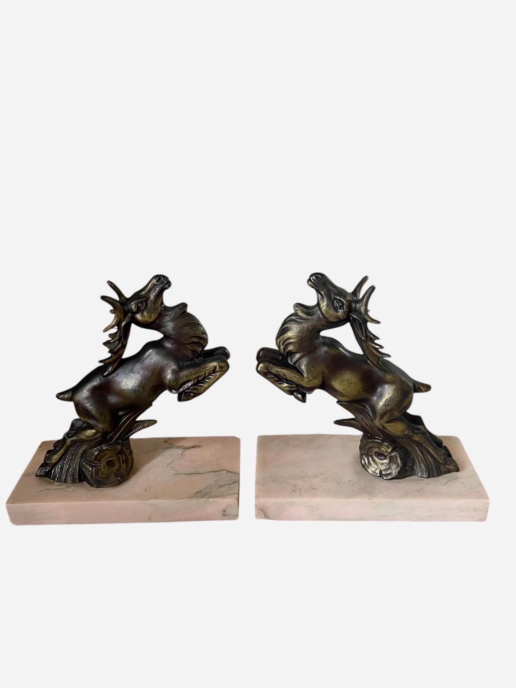 Serre livre éléphant en bronze