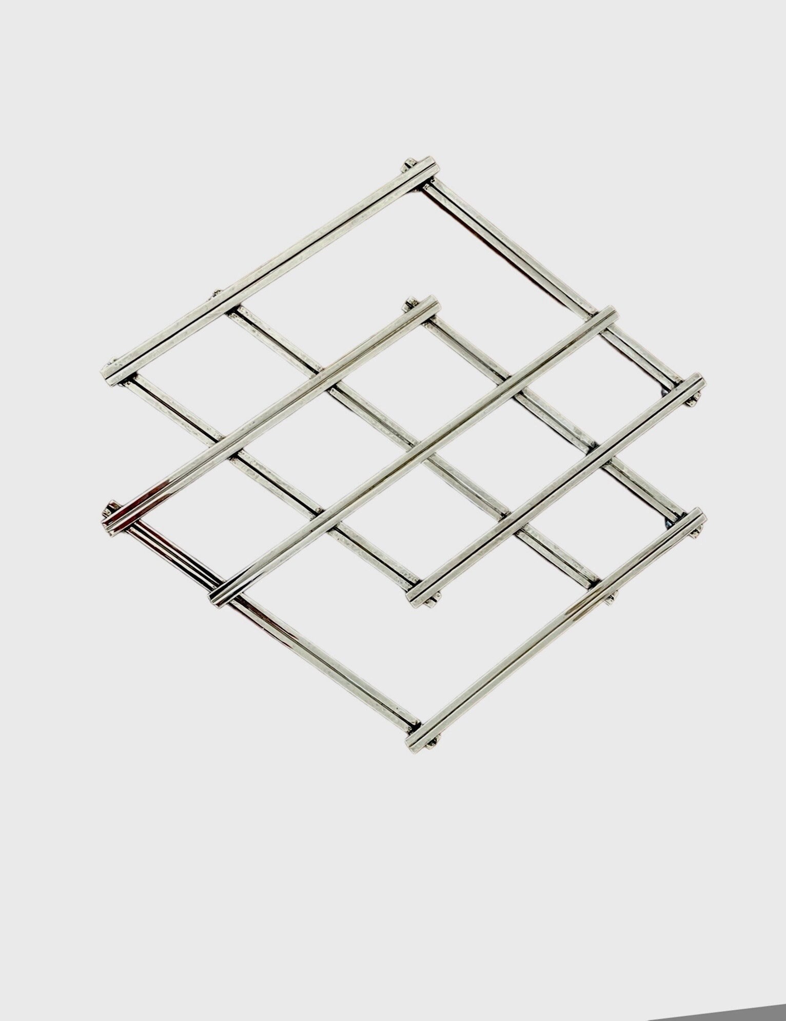Dessous De Plat Métal Argenté Dépliable – Trivette Pratique Et Design
