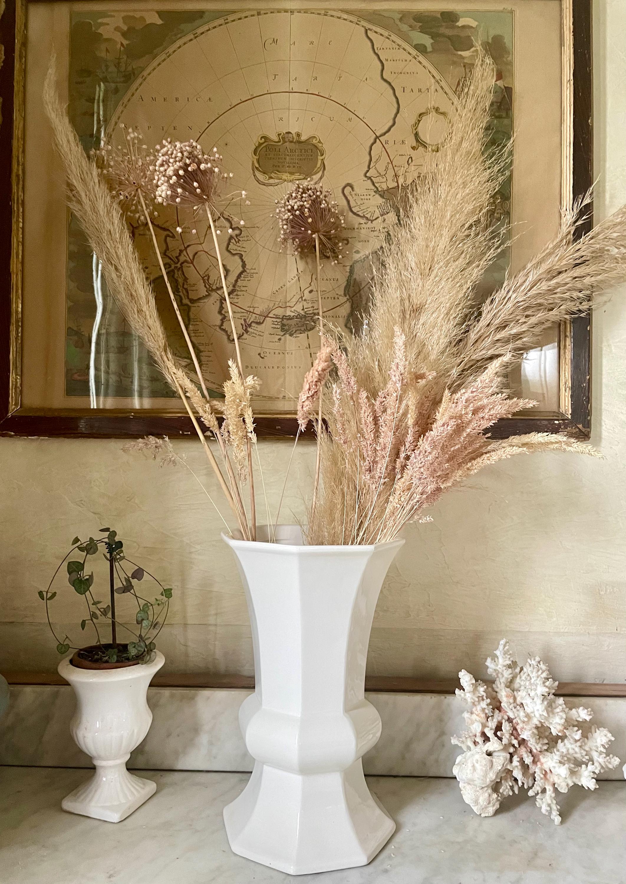 白い陶器のヴィンテージ八角形の花瓶 - Etsy 日本