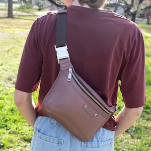 Festival Bauchtasche - Leder Gürteltasche mit Gürtel, handgefertigte Reise Gürteltasche, Crossbody Gürteltasche, Geschenk für Sie und Ihn