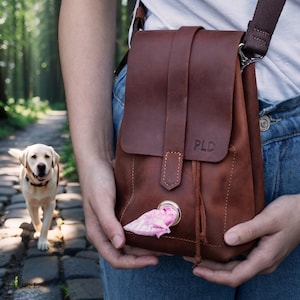Leather Dog Treat Bag with Poop Bag Holder – Personalized Dog Walking Pouch, Training Treat Holder, Pet Lover Gift for Christmas