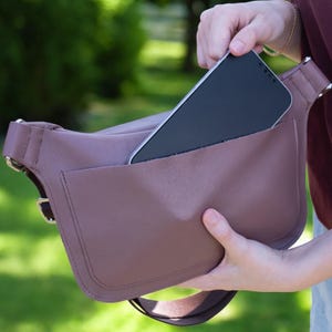 Maßgeschneiderte Bauchtasche - Ledergürteltasche, handgefertigte Reise-Hüfttasche, Crossbody-Gürteltasche, Geschenk für Sie und Ihn