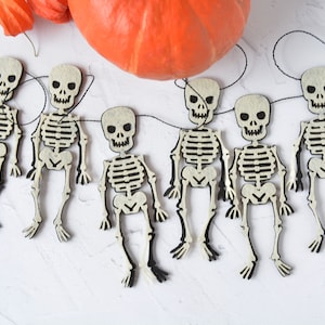 Halloween garland, Skeleton bunting, Spooky garland felt, Halloween decoration customizable