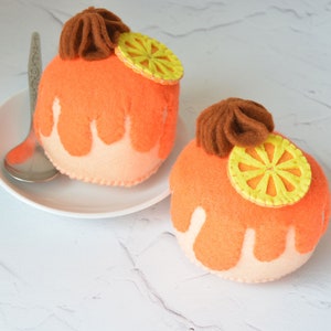 Felt mini cakes ornaments, Pretend play food, Felt mini pie, Halloween decor