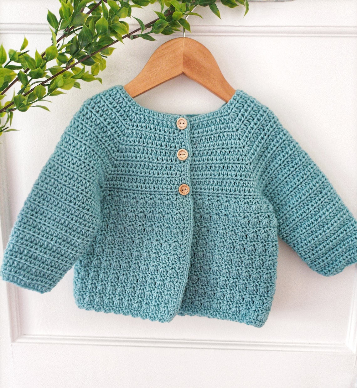 Crochet baby bonnet