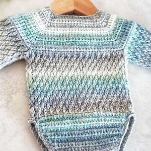 Patrón de crochet para mameluco de bebé alpino, tamaños desde prematuro hasta 2 años, descarga digital en PDF imagen 9