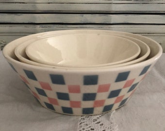 Bowl set pastel cube decor midcentury serving bowl cream-colored ceramic country kitchen vintage kitchen old ceramic bowls shabby