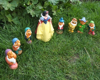 FREE DELIVERY! * Latex mould / mold for a Snow White and 7 Dwarfs / Dwarves.