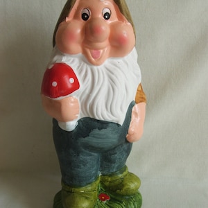 FREE DELIVERY! * Latex mould / mold for a 10&quot; Gnome with a Large Mushroom.