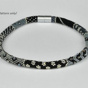 Instructies voor het haken van de ketting - 'zwart-grijs met Swarovski bicone en 11/0 rocailles'