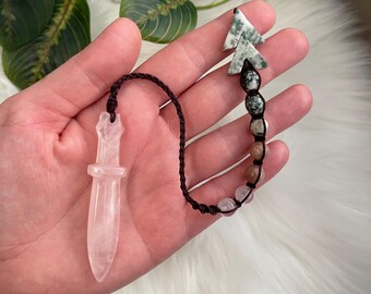 Pêndulo Athame - Pêndulo Personalizado - Peça Única - Adivinhação - Radiestesia - Cura Energética - Pêndulo de Cura - Ferramenta de Bruxaria - Pêndulo Fantasia