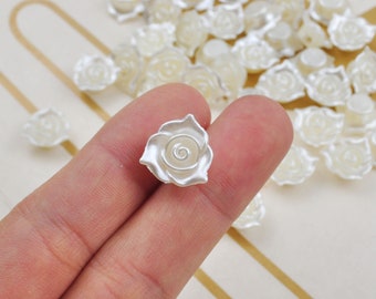 150pcs White Pearl Pearly Acrylic Flower Beads,Flower With one Hole,Acrylic Beads for Bracelet,Flower Beads for Jewelry Making,14mm