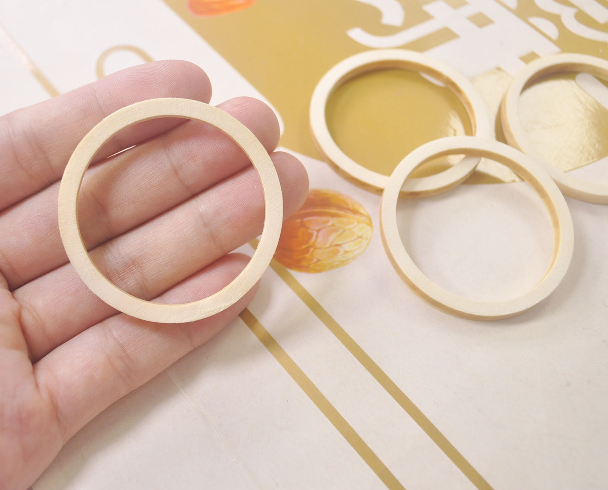 50 Pcs Natural Wood Rings Unfinished Wooden Craft Loop Rings for DIY  Connectors, Ring Pendant and Jewelry Making (45 MM)