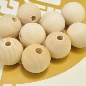 Wood beads,30mm Round Natural Unfinished Wooden Beads,DIY Beads - 100 pieces - wholesale beads