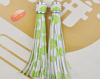 2Pcs Green&White Tennis Tassels,10cm PU Leather Tassels,Silver Cap Handmade Leather Thread Tassel,Keychain Bag Charm Tassel Pendant