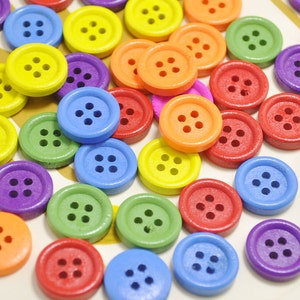 15mm Plain Wood Buttons Pack of 50pcs Mix color Buttons.