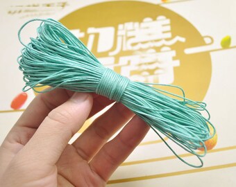 Cordón encerado, 65 metros, color menta, 1 mm. Cordón de algodón encerado, ideal para pulseras, collares y macramé. -- VC251