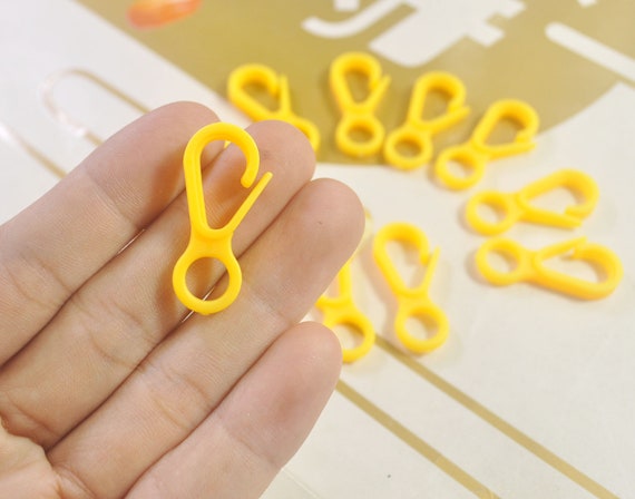 50pcs Yellow Plastic Hook Clasps,plastic Mini Gloves Hooks Buckles