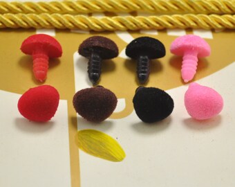 20pcs 15mm 4 - color Velvet Triangle Safety Nose Colored Flocking nose Plush nose for Amigurumi or crochet doll - 5 PCS for each color