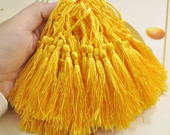 100Pcs Gold yellow silk tassels,3 inch silky Mini Tassels,Hand Made Silk Thread Tassels,tassel charm pendant,Tassel supply,Wholesale--VC9#