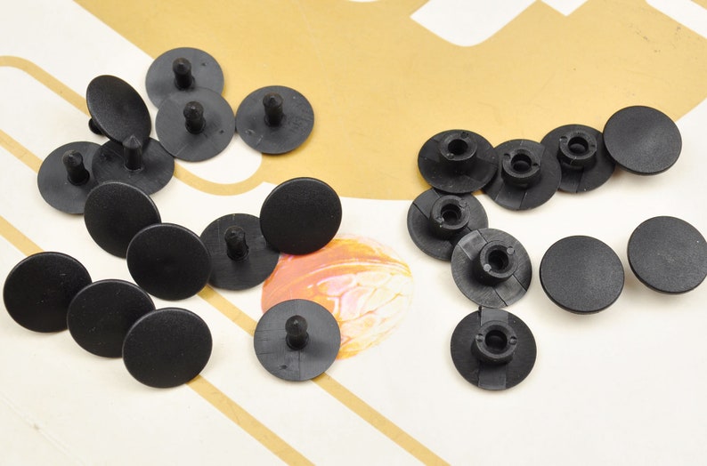 Accessori per scarpe nere, 10-100 set di rivetti di ricambio per parti di riparazione del fermo del bottone di fissaggio del cinturino rotto immagine 2