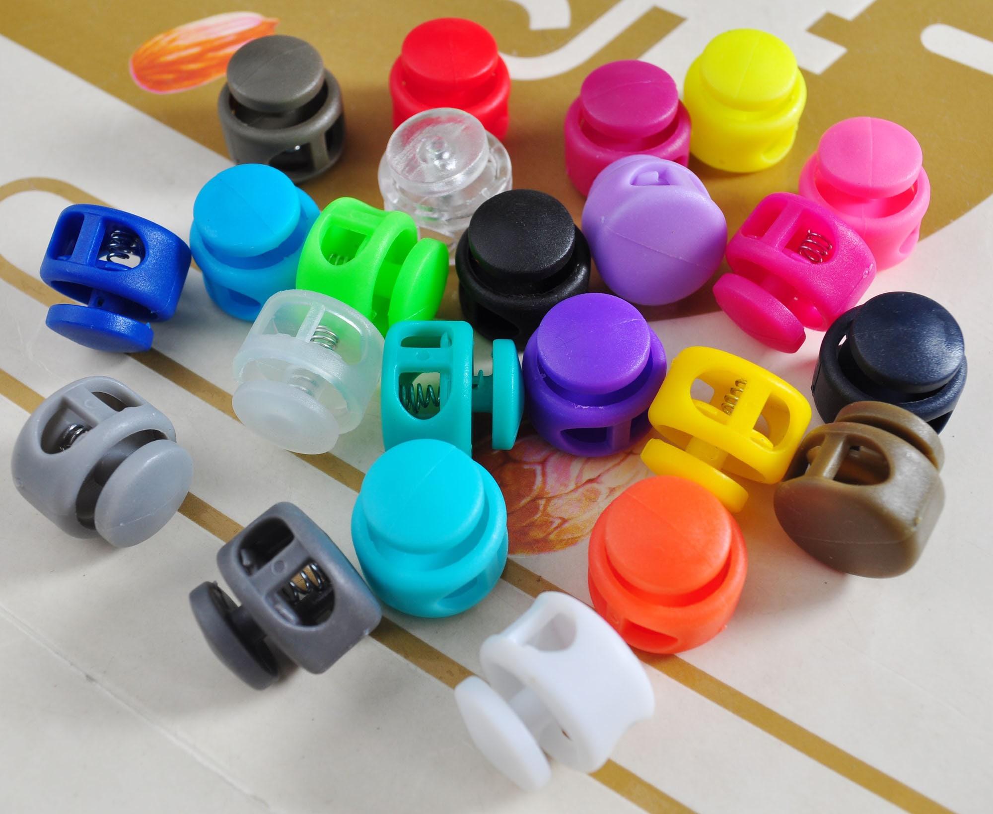 Set Da 17 Pezzi Corda Elastica Multicolore 3,2 M Con Fermacorda – Fai Da Te Per Scarpe, Borse E Campeggio, Resistente A Usura E Scolorimento