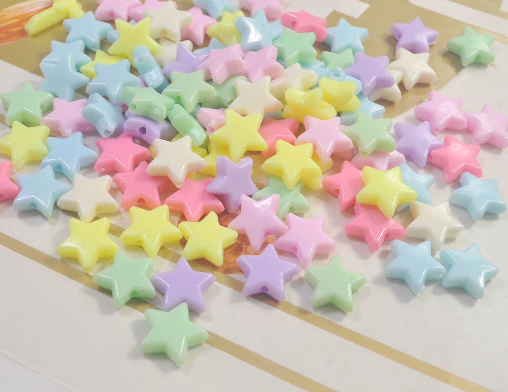 Plastic Star Beads 14mm Small Flat Bright Color Plastic Stars Resin or  Acrylic Beads 80 Pc Set 