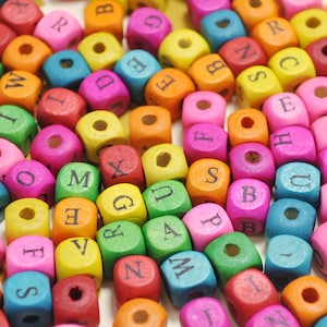 100pcs wood beads - 10mm Colorful Alphabet Letters Wooden Beads,Cube Wood Spacer Beads,Hole 3mm