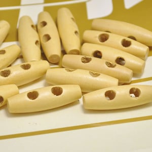 20pcs 33mm Button,Toggle Buttons,Natural Toggle button,Natural wood buttons,2 holes large Long Buttons,Wooden button.