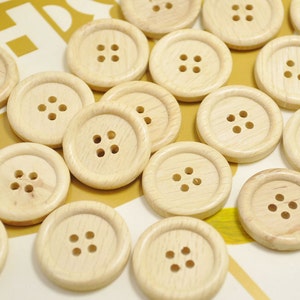 23mm Round Wood Buttons Pack of 50pcs Natural unfinished Wooden Buttons.