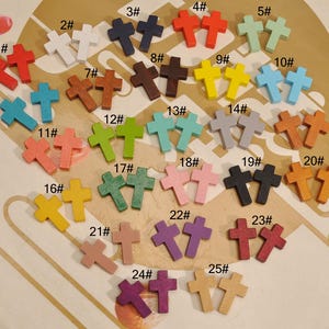 40/100st houten kruiskralen, 18 kleuren, houten kruisbedel, houten kruishangers, ketting/armbandhanger 22 x 15 mm
