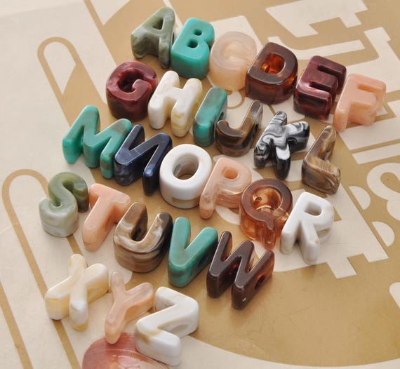 10/20/30Pcs Chunky A-Z Alphabet Beads,Marble letters Bead，Acrylic Letter-shaped Beads for Keychains,Bag,Bracelets,Necklaces DIY Jewelry