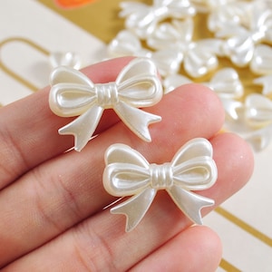 30Pcs/50Pcs/100Pcs/200Pcs White Bows,bow beads,Acrylic Ribbon Bow Beads,ABS Pearl White bow,Acrylic Ribbon Bow Beads,Jewelry Supply,28x22mm