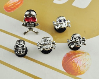 スカルハンドシューチャーム、ファッションシューチャーム、スカルデコレーション、パンクヒップホップスカルデコレーションウェッジアクセサリーシューバックルサンダルにフィット