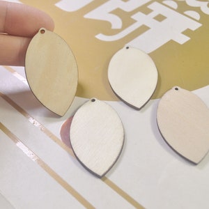 40 Leaft Pendants,DIY Unfinished Laser Cut Wood Pendant,Natural Wood Earrings Blanks,Wooden Leaft Jewelry,Wood Leaft Shape,47x27mm