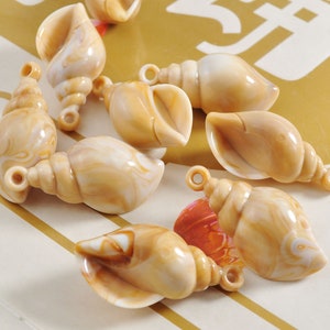 15Pcs Conch shell charms,seashell pendants,acrylic Conch shell Jewelry Supply,2.5mm Hole,Size:21x43mm