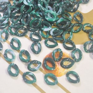 60Pcs Small Green Plastic Chain,Plastic Curb Chain Links,Necklace Glasses Chain Links,Earring, necklace or bracelet  jewelry making