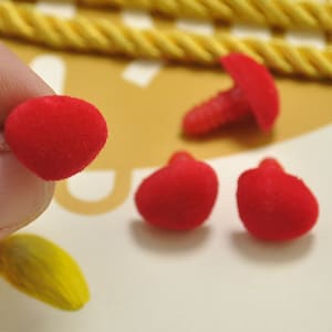 10pcs 15mm Red Velvet Triangle Safety Nose Flocking nose Plush nose nose Toy nose Animal nose Teddy Bears nose Colored Doll nose