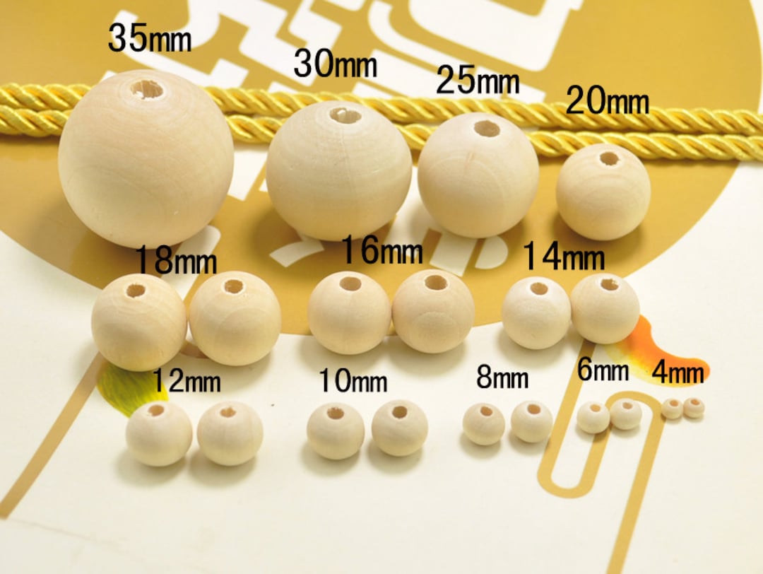 600 Pieces Round Wood Beads Unfinished Natural Wooden Loose Beads Spacer  Beads for Crafts (10mm, 12mm, 16mm) 