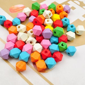 30Pcs 10mm Mixed Color Geometric Wood Beads，Dyed Beads，Wooden Beads，Small Beads,Polygon shape