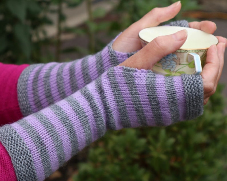 Pattern knitted Hand Warmers in 4 ply fingering yarn Etsy